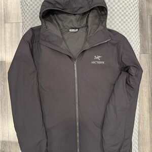 Arc'teryx Men's Atom Insulated Hoodie